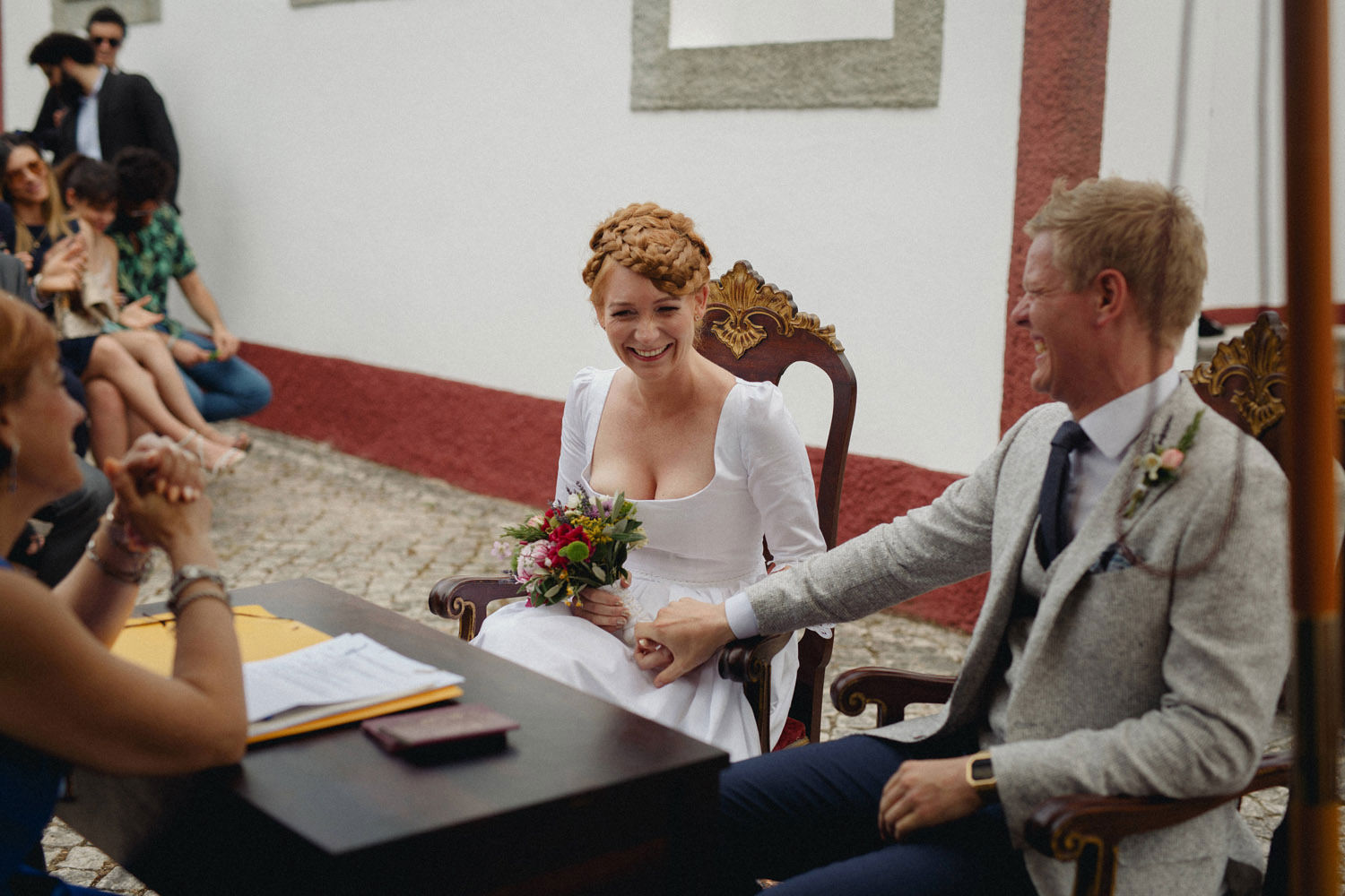 alternative portugal wedding in a private villa